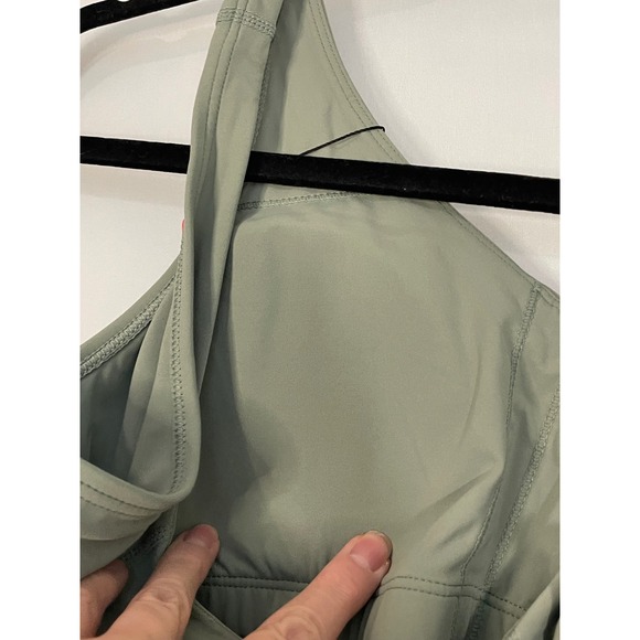 The Gym People Women's Sage Green V Neck Crop Tank Top Size S - Picture 8 of 8